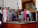 Vystoupení dětí na oslavě Dne matek v Sokolovně [nové okno]