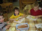 07.02.2008 Děti z Krtečků vyrábí miminko k písničce Ukolébavka [nové okno]